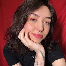 Debora Perez's Instagram, Twitter & Facebook