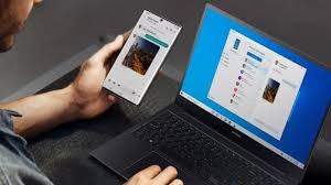 The app works by creating a connection between your android smartphone and your windows computer either by using a wireless network or via a usb cable. Neue Windows 10 Anforderungen Fur Your Phone App Aufgetaucht Winfuture De