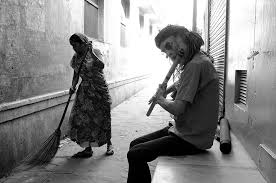 Black And White Street Photography India An Inspiring Interview With Indian Street Photographer Udai Singh In 2020 Street Photographers Indian Photography Photographer