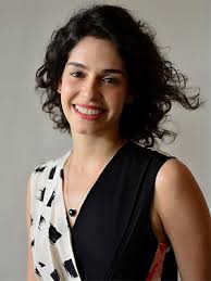 She was discovered in 2002, and her first role was in the film o diabo a quatro, filmed in the same. Maria Flor Peliculas Biografias Y Listas En Mubi