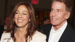 Robert De Niro turns his eyes