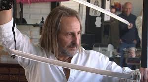 See more of alberto olmedo on facebook. Spain S Ninja Hairdresser Uses Swords And Blowtorches To Service Clients Euronews