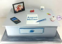 Cellulare Famiglia E Lavoro La Torta Scrivania Per I 40 Anni Di Matteo Auguri Deskcake Mylife Carrotcake Cakedeisgn Famigl Lavoro Cellulare Scrivania