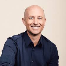 Robert Stephens (@rstephens)