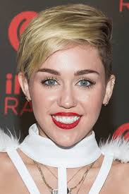 2 GIFs Of Justin Bieber's Mugshot Morphing Into Miley Cyrus' Face That  Prove They Look Identical