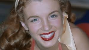 Marilyn Monroe Hair Tutorial [Niagara 1953]