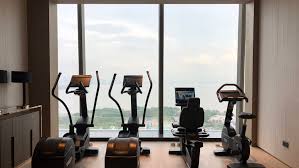 Women had to make do with fruit punches or teas. Hotel Review Raffles Shenzhen Business Traveller