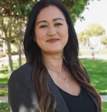 Debbie Aston's Instagram, Twitter & Facebook