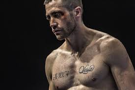 Jake gyllenhaal delivers another electric performance as he comes back from the brink in the new boxing drama southpaw. Bild Zu Jake Gyllenhaal Southpaw Bild Jake Gyllenhaal Filmstarts De
