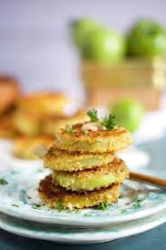 Southern Fried Green Tomatoes With Spicy Remoulade Sauce The Suburban Soapbox Recipe Tomato Recipes Green Tomatoes Remoulade