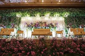 Jadi, kalian tinggal mencari perabot atau perlengkapan rumah lainnya untuk mewujudkan rumah minimalis modern ala kania ini! Glowing Art Decoration Dekorasi Wedding Murah Cantik Di Bandung Garut