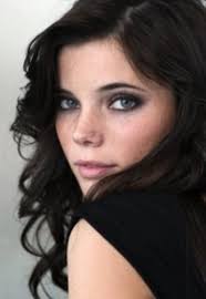Emily Black A Character In Changed Black Hair Green Eyes Girl Black Hair Green Eyes Actresses With Black Hair