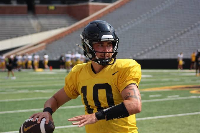 Jeremy Hecklinski, Iowa, Quarterback