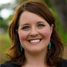 Anna Mowry's Instagram, Twitter & Facebook