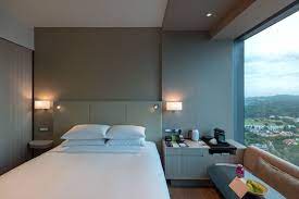 Hotel Review Courtyard By Marriott Singapore Novena Premier Skyline Room The Shutterwhale Hotels Room Hotel Room