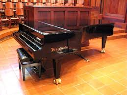 baby grand piano size