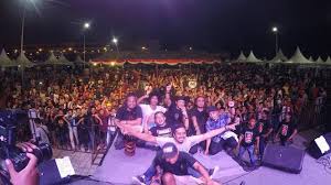 Kompilasi musik reggae steven and coconut treez. Insiden Bau Durian Ini Respons Pihak Maskapai Kepada Steven And Coconut Treez Showbiz Liputan6 Com