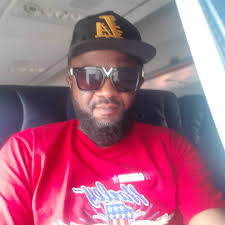 Bestie Saga: Actor Benedict Johnson drags former bestie, Uche Elendu for  calling him "Woman wrapper"