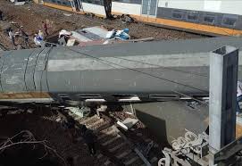 شهدت مدينة طوخ بمحافظة القليوبية منذ قليل، انقلاب قطار قادم من المنصورة، بعد خروجه عن القطبان، وسقط عددًا من المصابين في الحادث، وفقًا لشهود عيان. ÙØ§Ø¬Ø¹Ø© Ø§Ù†Ù‚Ù„Ø§Ø¨ Ù‚Ø·Ø§Ø± Ø¨ÙŠÙ† Ø³Ù„Ø§ ÙˆØ§Ù„Ù‚Ù†ÙŠØ·Ø±Ø© ÙˆØ³Ù‚ÙˆØ· Ø¶Ø­Ø§ÙŠØ§ Ù‡Ø¨Ø© Ø¨Ø±ÙŠØ³