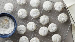 Easiest Ever Russian Tea Cakes Recipe Russian Tea Cake Top Christmas Cookies Tea Cakes