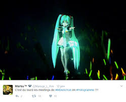 Au même moment, il se dupliquera à paris par le biais d'un hologramme. Mikulenchon Jean Luc Melenchon Know Your Meme