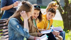 Trouver son stage de 3ème. Les Meilleurs Sites Pour Trouver Un Stage De 3eme Le Figaro Etudiant