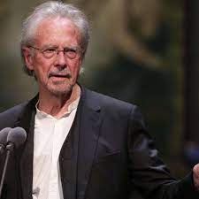 Nachdem der nobelpreis im vergangenen jahr ausgefallen ist, wurden heuer gleich. Peter Handke Der Nobelpreis Ist Das Schlimmste Was Ihm Passieren Konnte Literatur