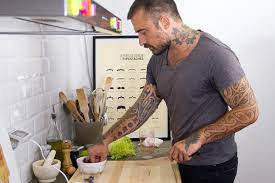 Chef rubio poi accenna alla sua adolescenza. Chef Rubio
