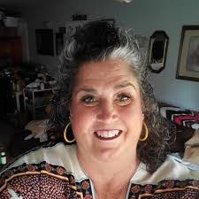 Keysha Stewart's Instagram, Twitter & Facebook