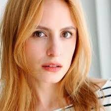 Suzanne May's Instagram, Twitter & Facebook