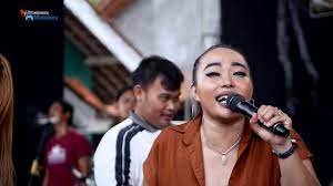 Dayuni - Bunga Amara - Donika Nada Live Sukamaju Cibingbin Kuningan  21032020 - YouTube