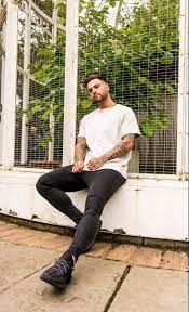 Pin By Nikeninja On Men S Skinny Jeans Pantsuit Fashion Suits