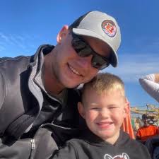 Taylor Lane (@tlane16)