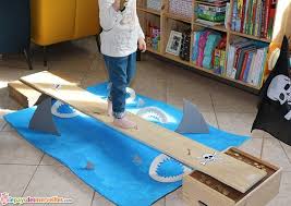 Planche Des Pirates Diy Activite Manuelle Pirate Activites Des Pirates Artisanat Pirate