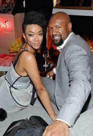 Her parents are vera and charles martin. Kenric Green And Sonequa Martin Green S Family They Have Been Married For 10 Years