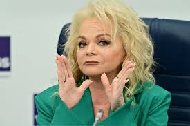 Аарон Кастл (Aaron Castle): биография, фото, фильмография