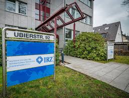 Es wurde um etwa 1920 erbaut aber 1985 umfassend kernsaniert und erweitert. Bonn Kuratorium Der Irz Empfiehlt Umzug Nach Berlin