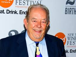 Robin Leach, engaging host of TV's 'Lifestyles of the Rich and Famous,'  dies at 76
