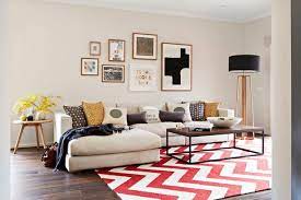 It can prove to be hard deciding what size rug is best for a space as there are so many rules and just as many opposing opinions. Size Up The Right Area Rug For Your Room