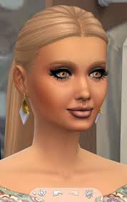 Meet Lydia she's a heartbreakerrrrr🤣🤣 I just wanted to show off how  prettyyyy! I want to get more packs, I have cats and dogs and I'm not a fan  to much😢 Please