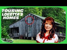 LORETTA LYNN'S HOMES TOUR