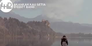 Bila nanti aku pergi akankah kau setia menantiku menungguku ikhlaskan aku pergi demi cita citaku aku harap kau mengerti takkan ada yang gantikan dirimu dihatiku karna engkau yang terindah. Chord Dan Lirik Akankah Kau Setia D Cost Band Merdeka Com