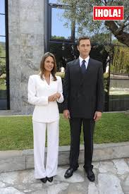 El 8 de mayo comunicaban la feliz noticia, y tras pasar el verano, el 24 de septiembre, letizia ya lucía su. El Rey Felipe Habla Sobre La Serie Que Se Hizo Sobre Su Relacion Con Dona Letizia