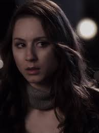 ff edit!! my poor girl #clairdelunefanfic #stellalockwood #klausmikaelson  #tvdu #tvdfanfic #mysticfalls #werewolf #hybrid #thevampirediares  #tylerlockwood