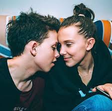 Millie bobby brown (marbella, 19 febbraio 2004) è un'attrice britannica. Millie Bobby Brown Wiki Height Weight Age Boyfriend Family Biography Net Worth More