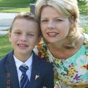 Lisa Senerchia's Instagram, Twitter & Facebook