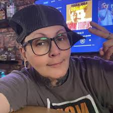 How to change the screen width setting in American Truck Simulator