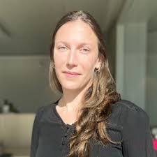 Grace Blackwell's Instagram, Twitter & Facebook