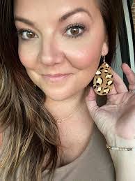 Tara Lanier's Instagram, Twitter & Facebook