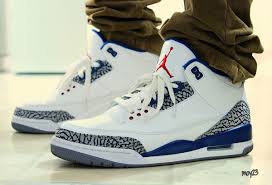Comment Porter La Air Jordan 3 Air Jordan Retro Air Jordan 3 Tete De Sneaker